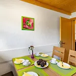 Haus Voglreiter - Inkl Sommerkarte, Zentrale Und Ruhige Lage, Garten Mit Spielplatz Διαμέρισμα