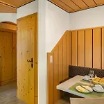 Haus Voglreiter - Inkl Sommerkarte, Zentrale Und Ruhige Lage, Garten Mit Spielplatz Kaprun