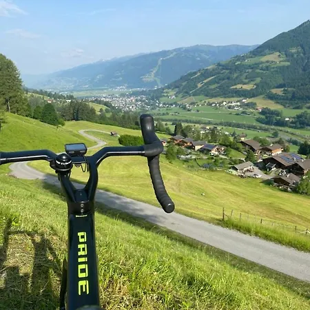 Haus Voglreiter - Inkl Sommerkarte, Zentrale Und Ruhige Lage, Garten Mit Spielplatz Appartement *