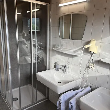 Haus Voglreiter - Inkl Sommerkarte, Zentrale Und Ruhige Lage, Garten Mit Spielplatz * Kaprun