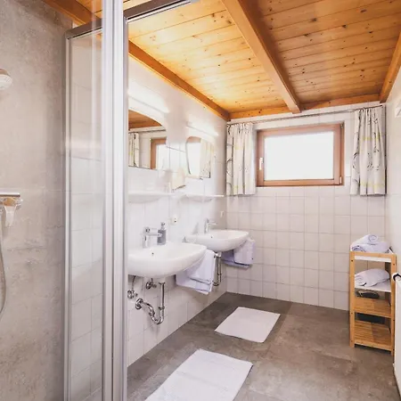 Haus Voglreiter - Inkl Sommerkarte, Zentrale Und Ruhige Lage, Garten Mit Spielplatz Apartment *