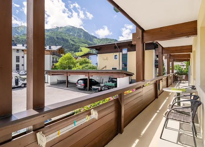 Haus Voglreiter - Inkl Sommerkarte, Zentrale Und Ruhige Lage, Garten Mit Spielplatz 卡普伦
