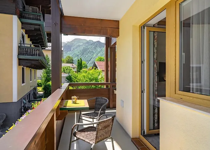 Haus Voglreiter - Inkl Sommerkarte, Zentrale Und Ruhige Lage, Garten Mit Spielplatz * 卡普伦